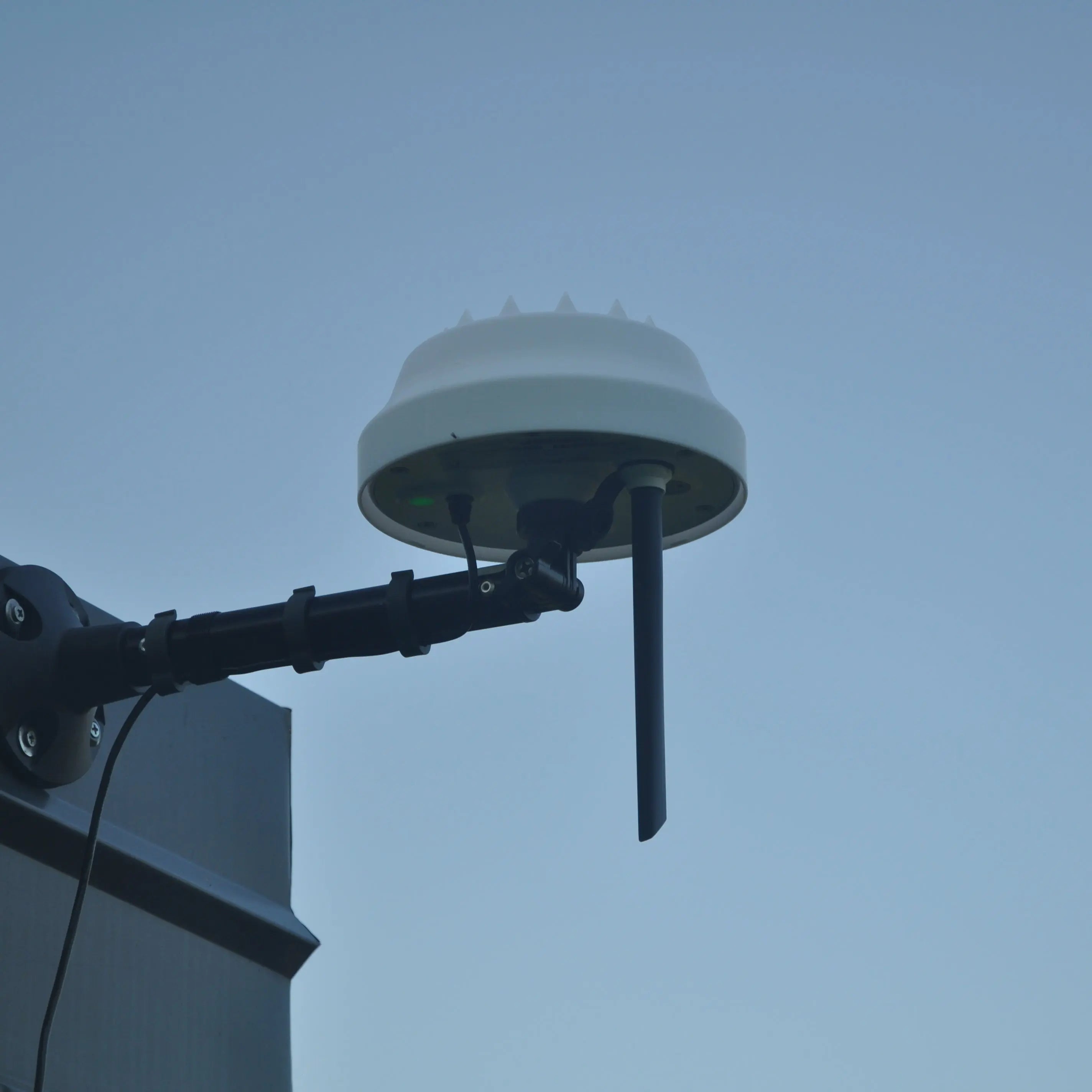 Mammotion Luba Mini & Yuka Mini – RTK/GPS - Antennenschutz - Exact Designs