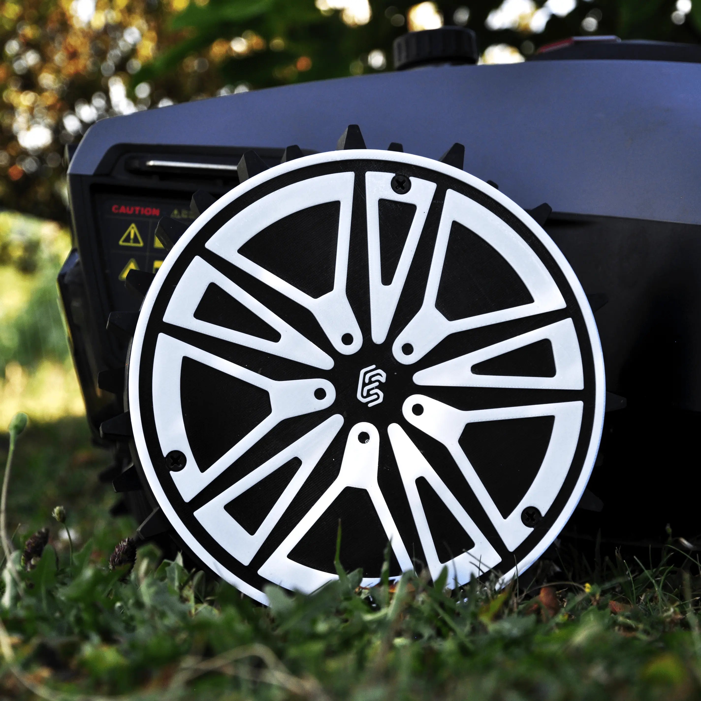 Mammotion Yuka Mini – Radabdeckung im luxuriösen Stil - Exact Designs